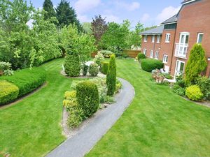 GARDEN- click for photo gallery